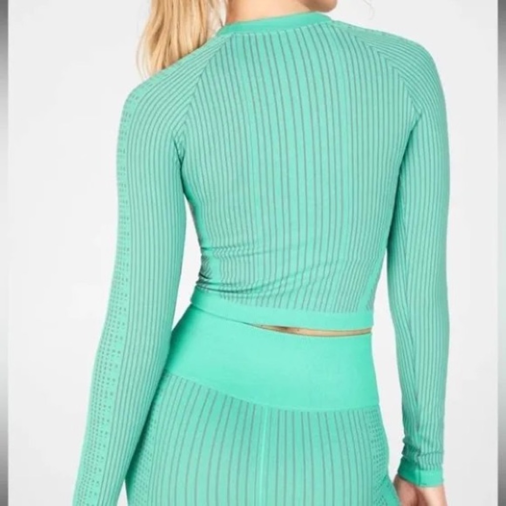 Fabletics Medium Green Workout Top - image 2